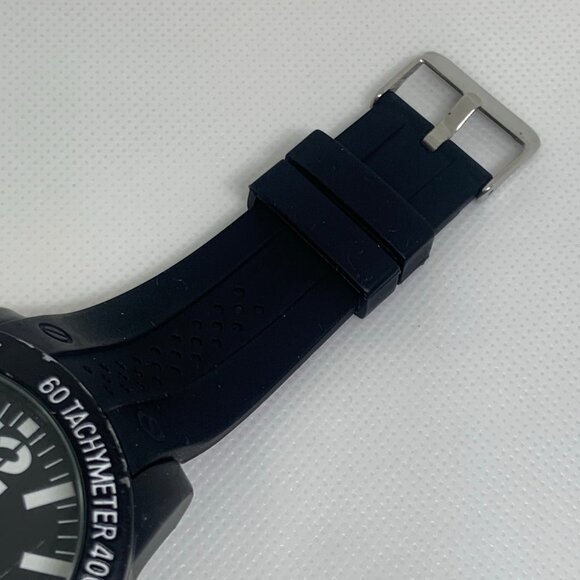 Unlisted men wrist watch quartz analog 50mm case size white indices running - Picture 3 of 7